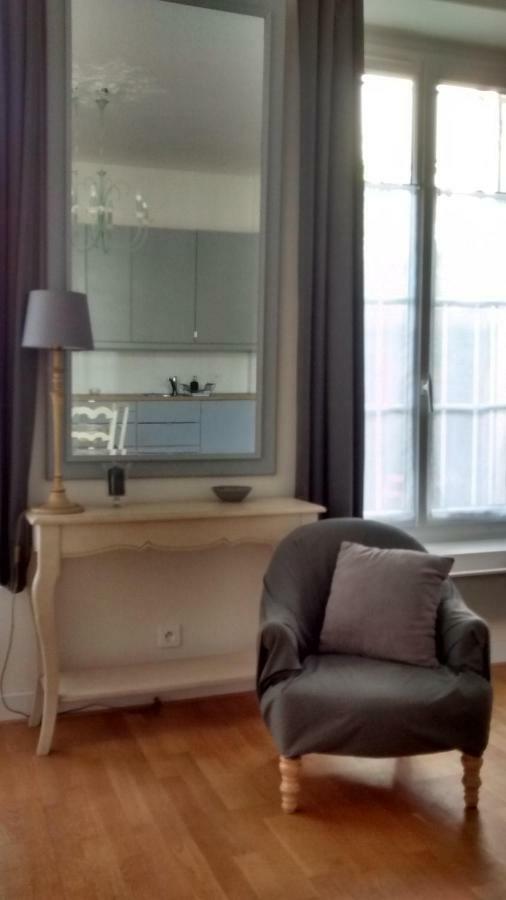 Le Petit Mansart Apartment Versailles Exterior photo
